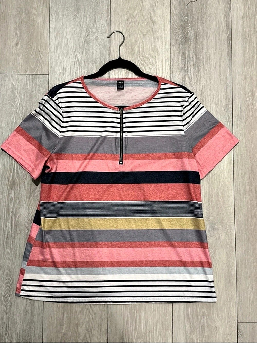 SHEIN Short Sleeve Women's Top